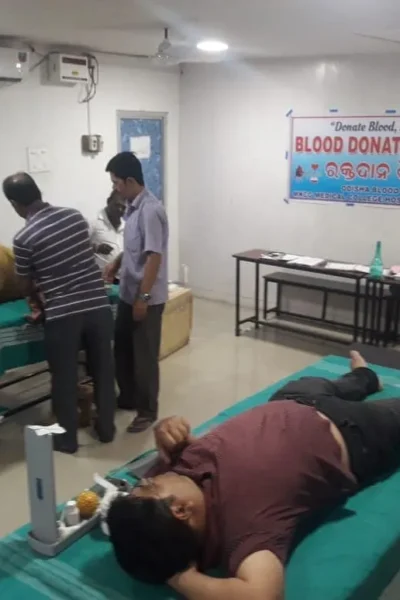 55736475_854505178222911_7178407458618998784_n