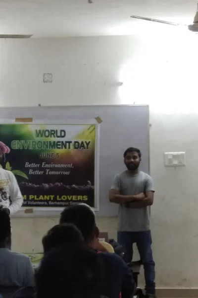 62535130_899619120378183_6313207290639941632_n